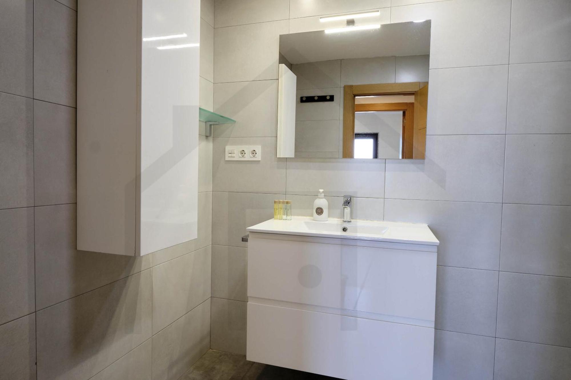 Campoamor Centro - Coqueto Con Wifi. Apartment